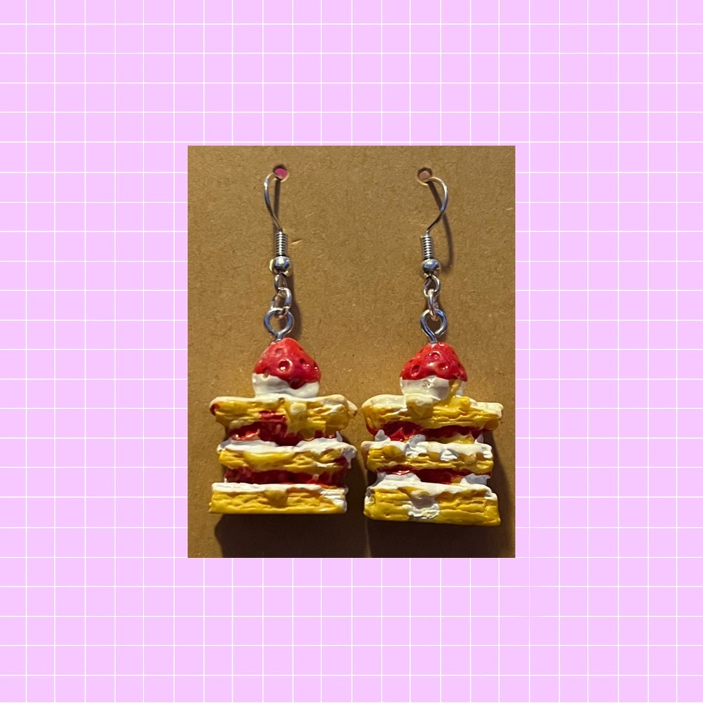 Cake earrings